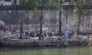   100         