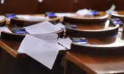 Последният работен ден за депутатите завърши със скандал, ваканцията им започна