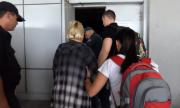 Ексклузивни СНИМКИ и ВИДЕО от екстрадицията на Маринела Арабаджиева