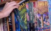 Книжарница спира да продава книгите за Хари Потър заради анти-транс възгледите на Дж. К. Роулинг