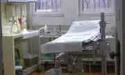 В операционната – лампи на 40 г., в родилното – кувьози от миналия век