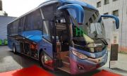 В Европа се появи извънгабаритeн ултралуксозен автобус, без възможност да се движи по европейските пътища