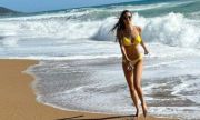  Една от най-красивите фенки на Милан вече не толкова разкрепостена