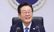           ,    