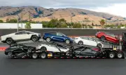 За да не закъса още повече, Tesla ускорява разработването на евтини автомобили