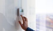 Токът за домакинствата поскъпва от днес с 6,5 процента