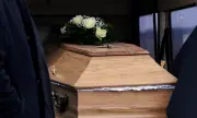 Жена, обявена за мъртва, „възкръсна“ в ковчега 