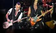 ������ ������� ����� �� ������� �������: ����������� ���� �Hollywood Vampires� �� 277 000 ������