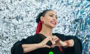 Софи Маринова се забавлява на хаус парти край морето (ВИДЕО)