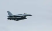 Има отклонение в работата на една от системите на българския F-16