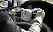    : Mercedes-Benz        