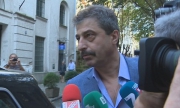 Цветан Василев продал дела си във &quot;Виваком&quot;