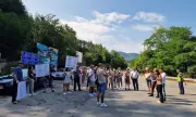 Жители на Девин блокираха главния път към Смолян и Кричим 