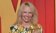 Памела Андерсън обясни защо спря да носи грим