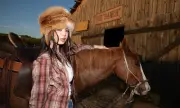 Провокация в три минути: Eva Lea и „Prestupnica“ (ВИДЕО)