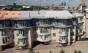 Засилен интерес към масовия сегмент и отлив от луксозния