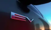 Снимка Mitsubishi подготвя още един модел на базата на Renault