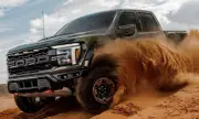 ������ ����� �� ���������� Ford ����� ��������� F-150 Raptor R �� ������ ���������