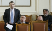 Бюджетът мина на първо четене