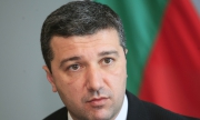 Драгомир Стойнев се размина с еврокомисар Йотингер