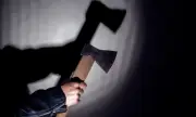 Мъже нападнаха с брадви и колове семейство в Старозагорско (ВИДЕО)