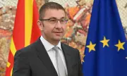 По предложение на Мицкоски: Вписаха "македонската идентичност и език" в проектодоклада на ЕП за напредъка на Скопие