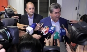 Радев: Целя се към всички българи