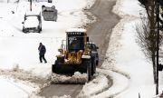 Стотици гробове бяха предварително изкопани заради снега