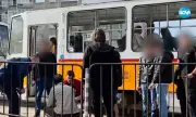 Брутално нападение посред бял ден в трамвай