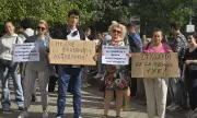 След скока на таксите: Студенти отново излизат на протест пред сградата на Народното събрание