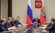 Временна отмяна на ограниченията! САЩ ще допуснат свитата на Путин в Аляска