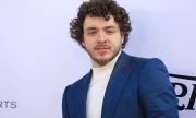 Идва нова версия на "Белите не могат да скачат"