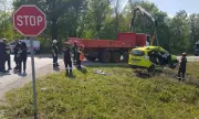Трима загинаха! Камион премаза такси край Монтана СНИМКИ