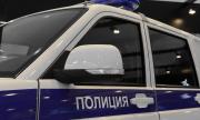 Руски ученик вилня с нож и коктейл Молотов