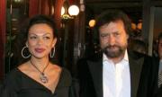 И самолетът с Банев кацна в София