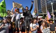 Хиляди на протест за климата в Австралия