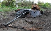 Безаналогови: Русия складира танкове от 30-те години, изпраща войници на фронта с винтовки на един век