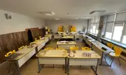 Децата да учат по-малко чужди езици