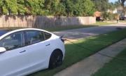 Как собственик на Tesla Model 3 краде ток