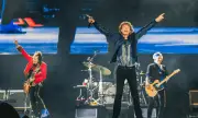Китара, открадната от Rolling Stones преди 50 г., се появи мистериозно в музея Метрополитън (СНИМКИ)