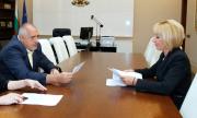 Експериментът „Манолова“ в прегръдката на Борисов