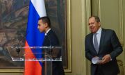 Сергей Лавров разговаря с Луиджи ди Майо