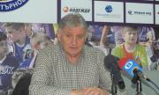 Шеф в Етър: Ще платим заплатите за май, но не може играчите да тръгват само с "дайте" 