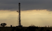 Рияд: Нефтът удря $60 за барел до Нова година