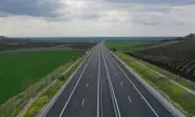 Движението в посока София между 78-ми и 59-и км на АМ „Тракия“ днес ще се осъществява в изпреварващата лента