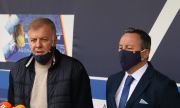 Наско Сираков чете конско на футболистите