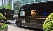 ������ UPS ����� 100 000 ������� ��������� �� ��������� ��������