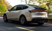 ������ Tesla o������� �������� �������� � �������� ���� �� �����