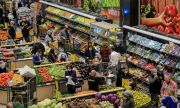 Затвориха цяла държава заради вируса, включително и супермаркетите