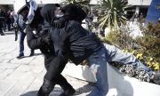 Втори ден окупация на университетска сграда